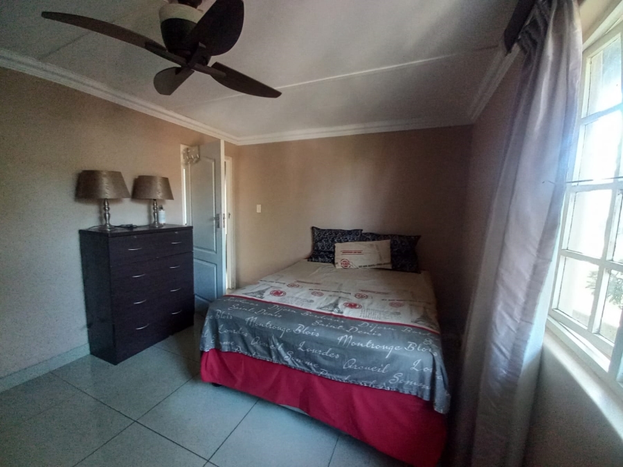 2 Bedroom Property for Sale in Glenwood KwaZulu-Natal