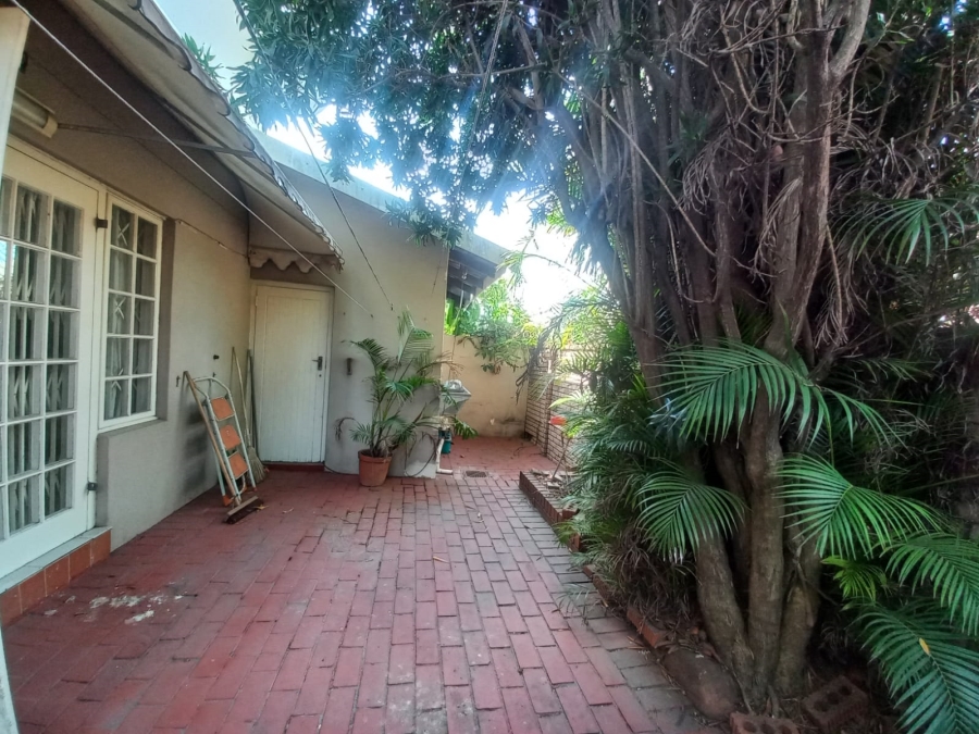 2 Bedroom Property for Sale in Glenwood KwaZulu-Natal