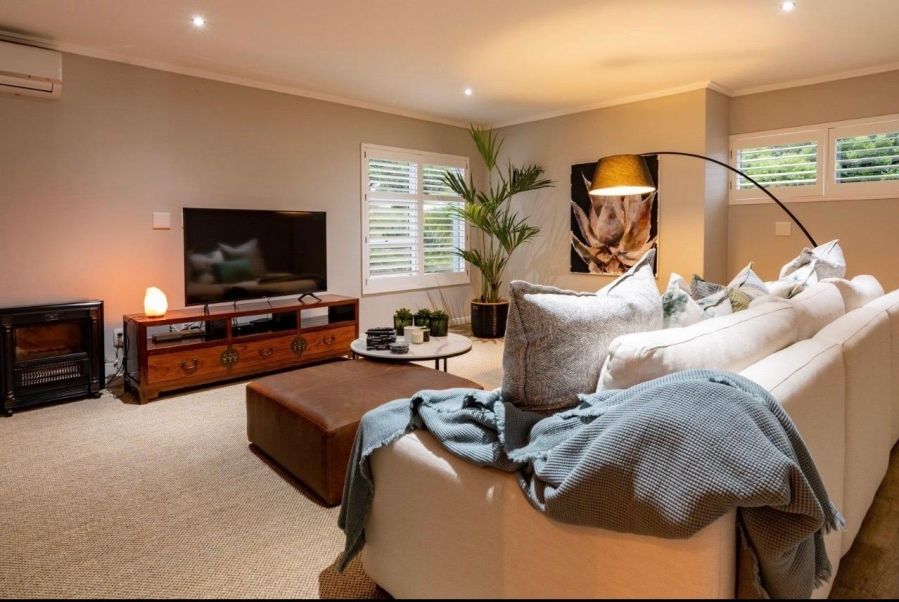 To Let 5 Bedroom Property for Rent in Simbithi Eco Estate KwaZulu-Natal