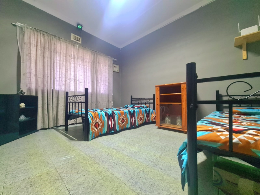 5 Bedroom Property for Sale in Mandeni KwaZulu-Natal