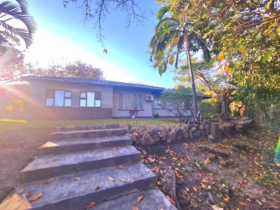 5 Bedroom Property for Sale in Mandeni KwaZulu-Natal