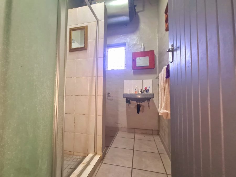 5 Bedroom Property for Sale in Mandeni KwaZulu-Natal