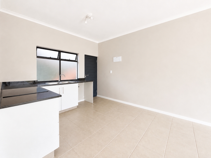 2 Bedroom Property for Sale in Waterfall KwaZulu-Natal