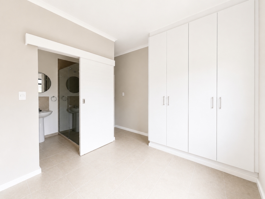 2 Bedroom Property for Sale in Waterfall KwaZulu-Natal