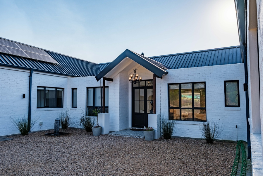 5 Bedroom Property for Sale in Springvale Country Estate KwaZulu-Natal