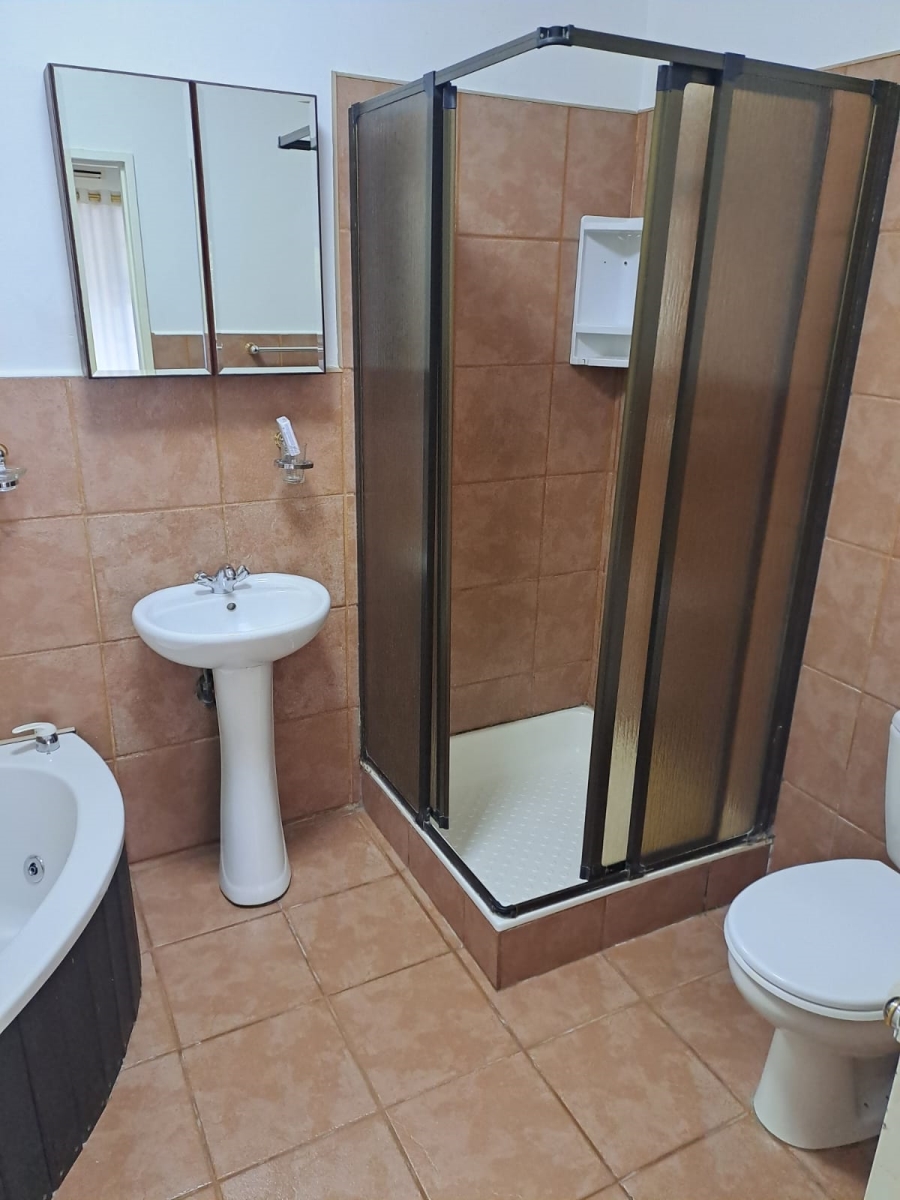 12 Bedroom Property for Sale in Hayfields KwaZulu-Natal