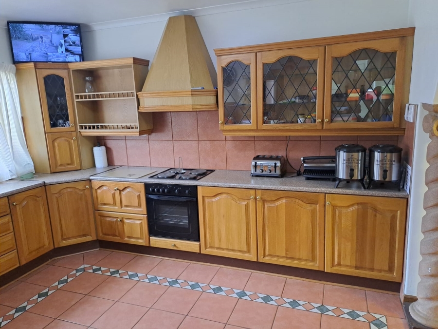 12 Bedroom Property for Sale in Hayfields KwaZulu-Natal