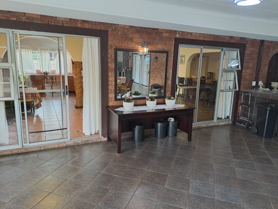 12 Bedroom Property for Sale in Hayfields KwaZulu-Natal
