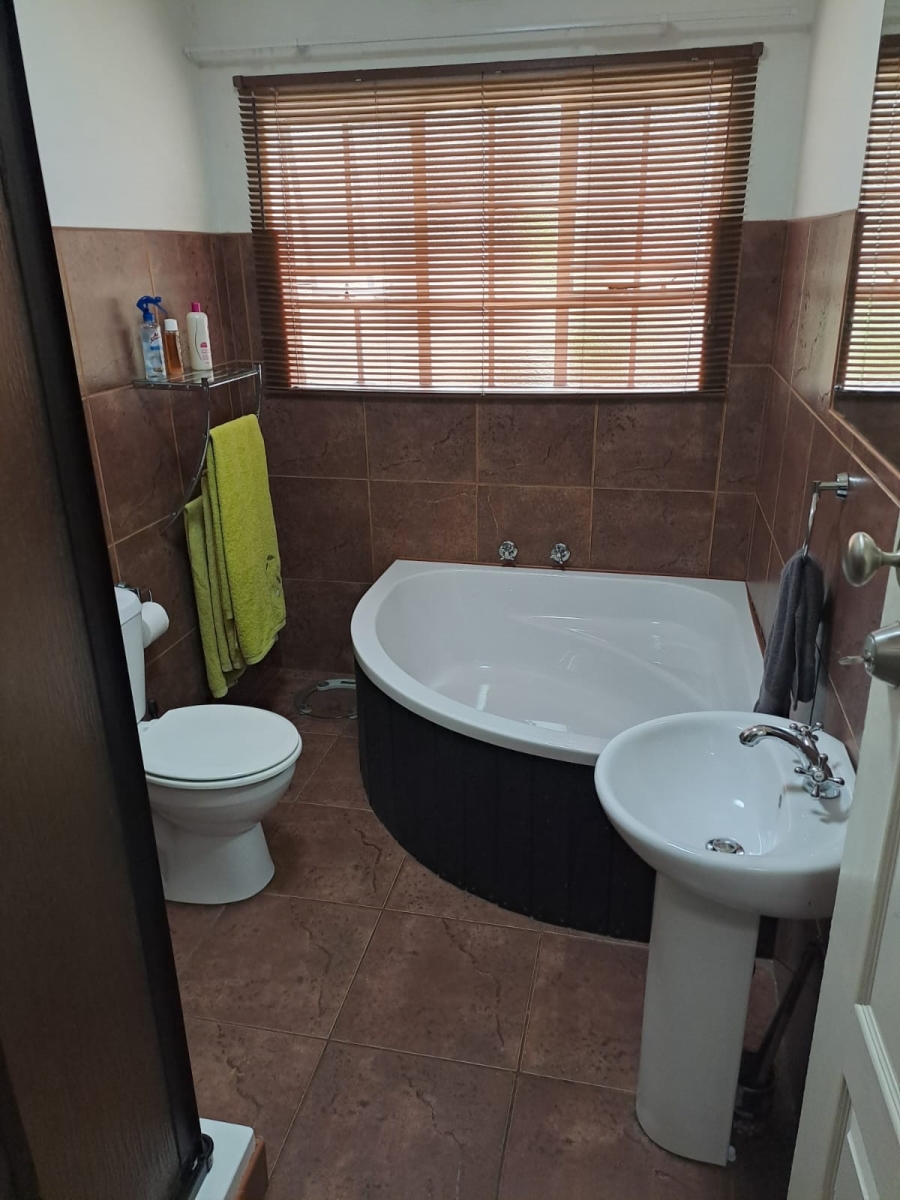 12 Bedroom Property for Sale in Hayfields KwaZulu-Natal