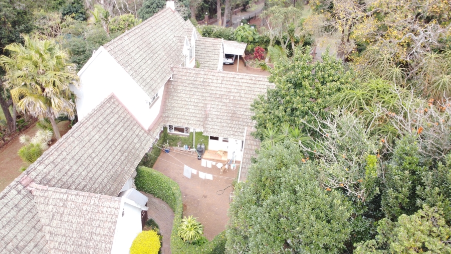 5 Bedroom Property for Sale in Kloof KwaZulu-Natal