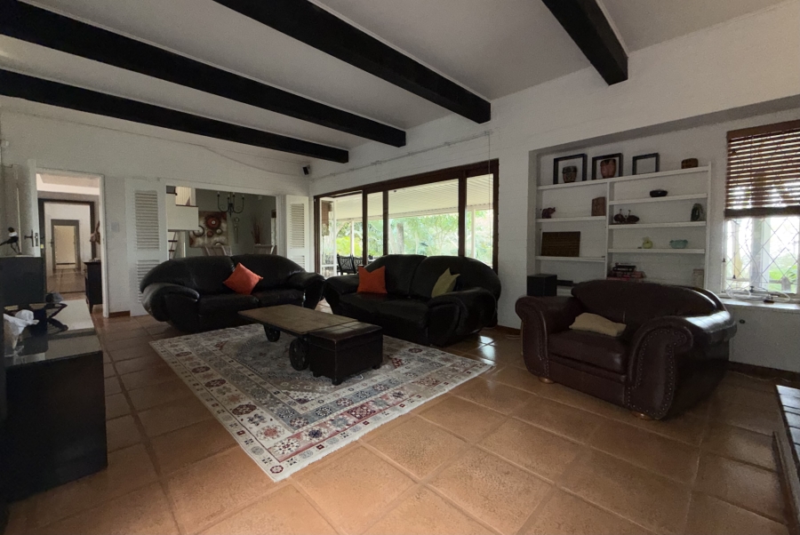 5 Bedroom Property for Sale in Kloof KwaZulu-Natal