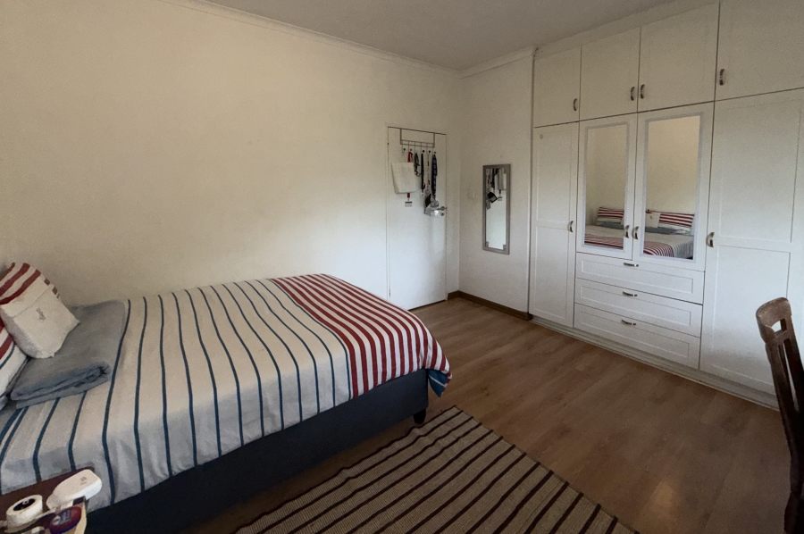 5 Bedroom Property for Sale in Kloof KwaZulu-Natal