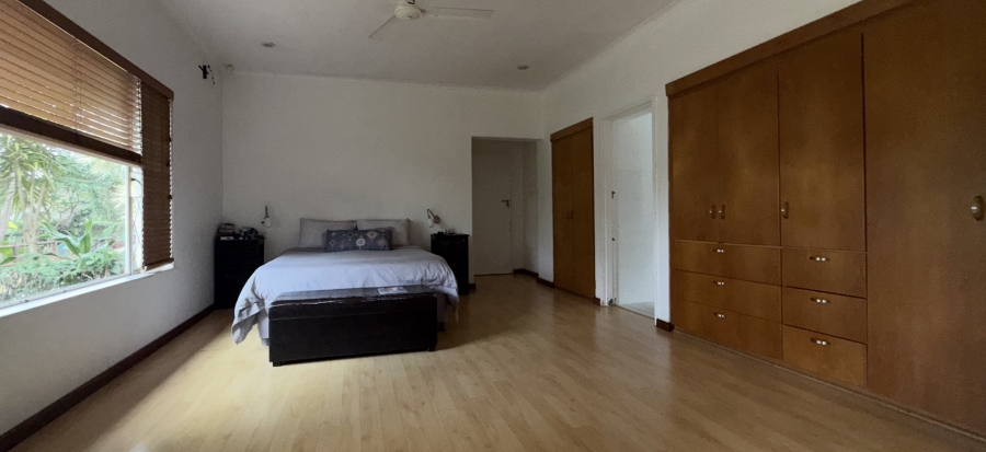 5 Bedroom Property for Sale in Kloof KwaZulu-Natal