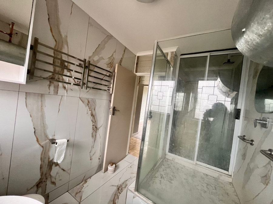2 Bedroom Property for Sale in Bluff KwaZulu-Natal
