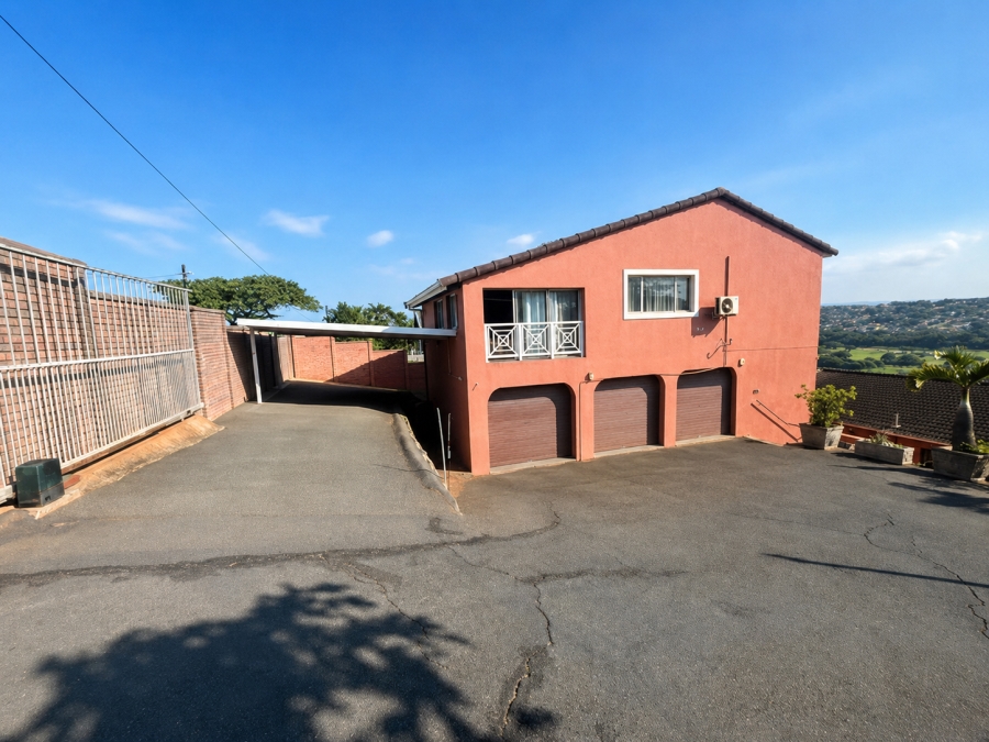 3 Bedroom Property for Sale in Ocean View KwaZulu-Natal
