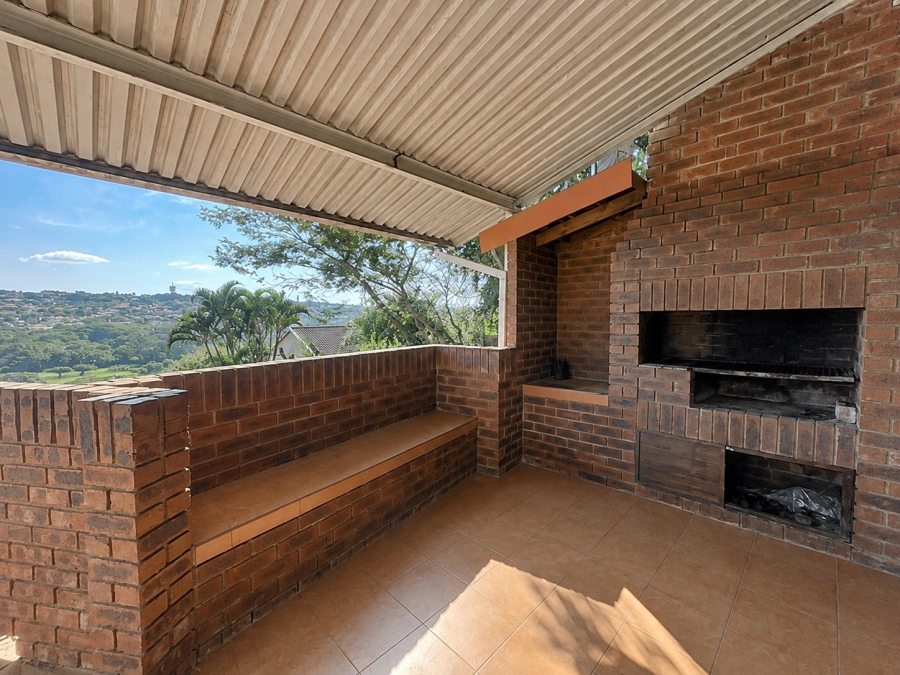 3 Bedroom Property for Sale in Ocean View KwaZulu-Natal