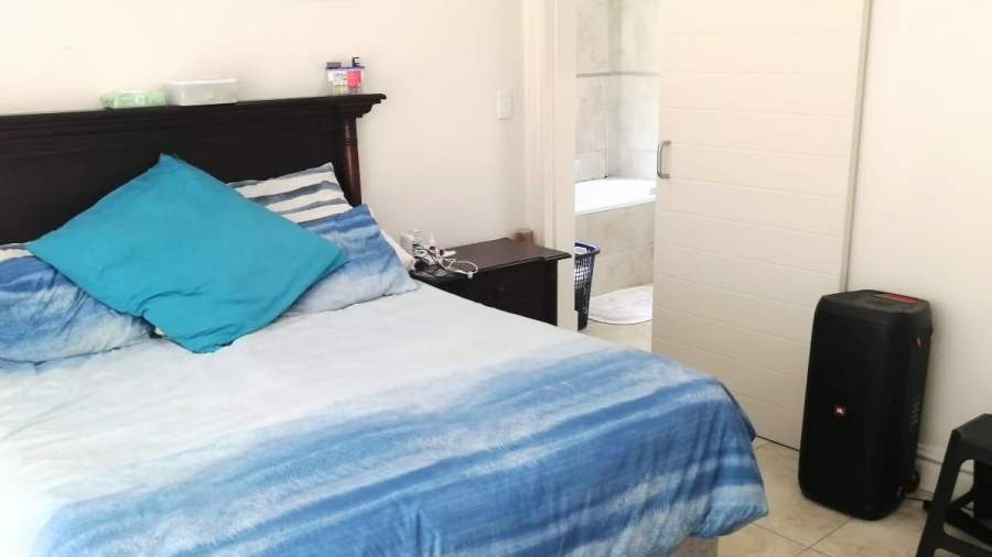 2 Bedroom Property for Sale in Westbrook KwaZulu-Natal
