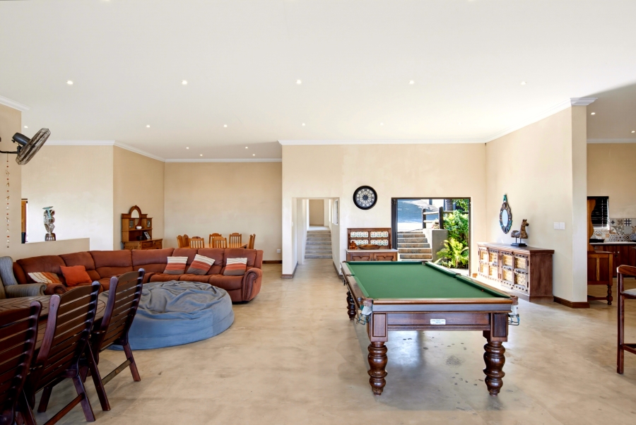 7 Bedroom Property for Sale in Zinkwazi Beach KwaZulu-Natal
