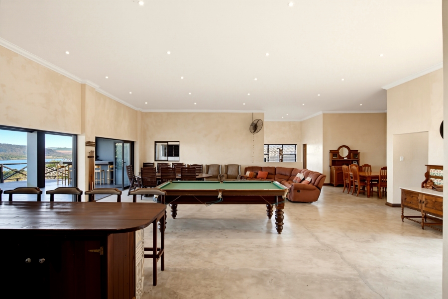 7 Bedroom Property for Sale in Zinkwazi Beach KwaZulu-Natal