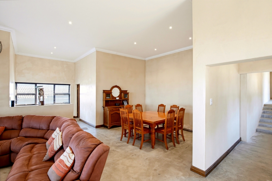 7 Bedroom Property for Sale in Zinkwazi Beach KwaZulu-Natal
