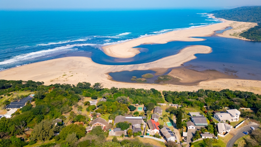 7 Bedroom Property for Sale in Zinkwazi Beach KwaZulu-Natal