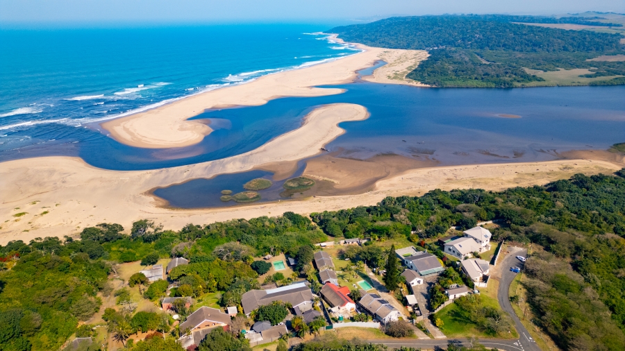 7 Bedroom Property for Sale in Zinkwazi Beach KwaZulu-Natal