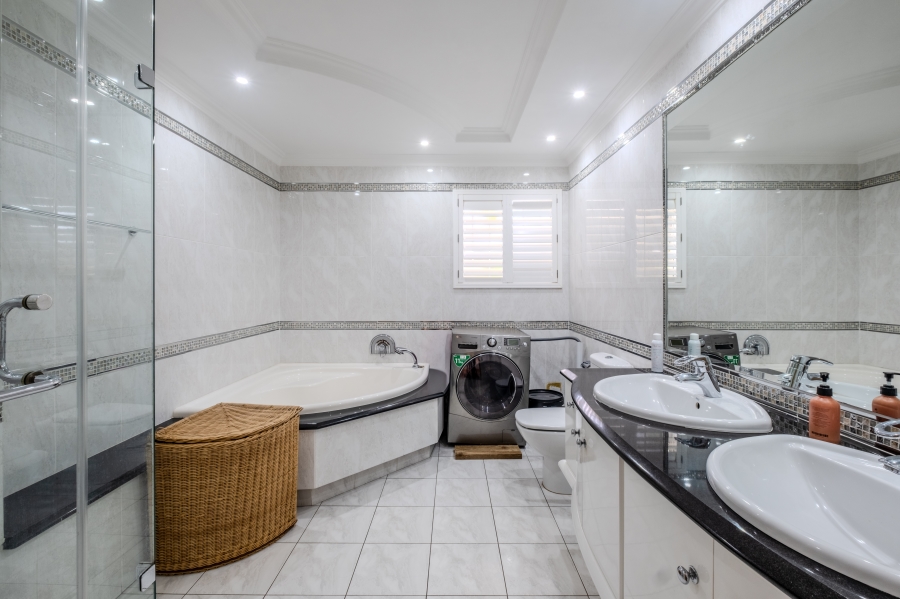 3 Bedroom Property for Sale in Umhlanga KwaZulu-Natal