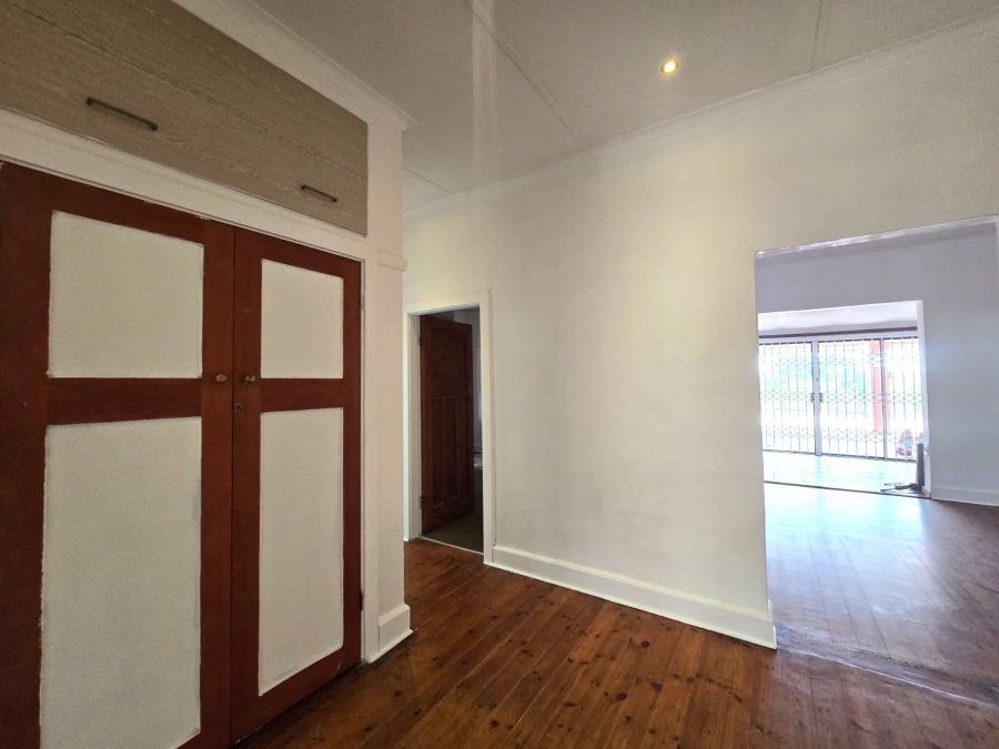 To Let 4 Bedroom Property for Rent in Athlone KwaZulu-Natal