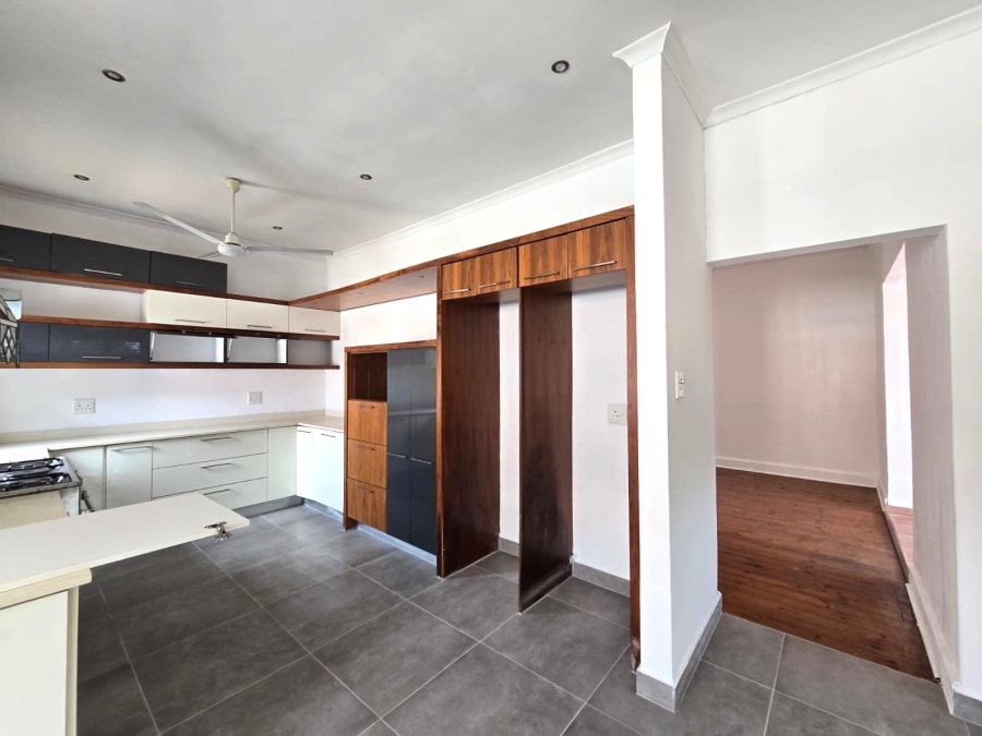 To Let 4 Bedroom Property for Rent in Athlone KwaZulu-Natal
