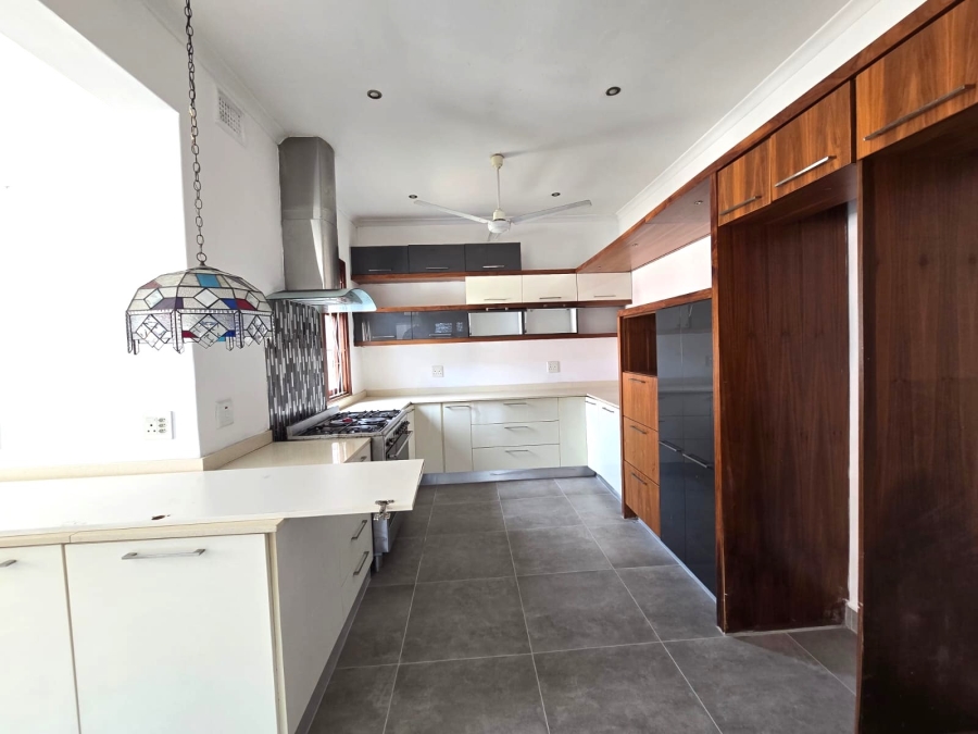 To Let 4 Bedroom Property for Rent in Athlone KwaZulu-Natal