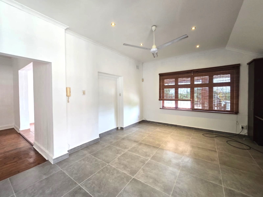 To Let 4 Bedroom Property for Rent in Athlone KwaZulu-Natal