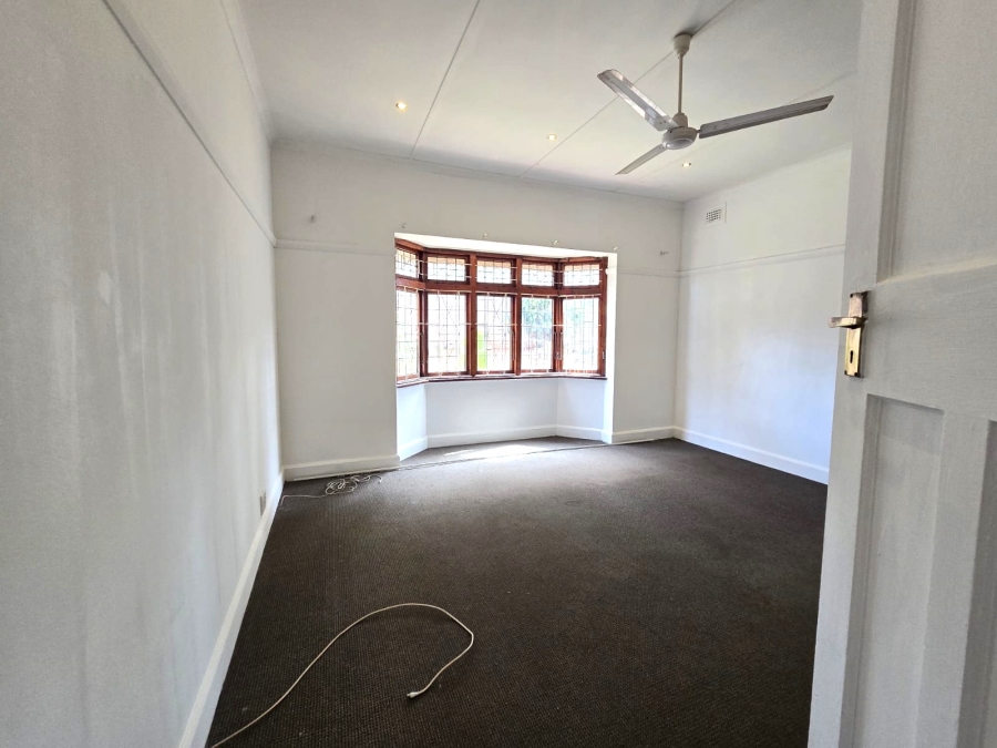 To Let 4 Bedroom Property for Rent in Athlone KwaZulu-Natal