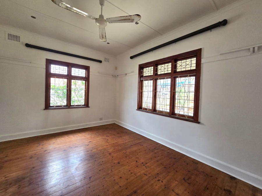 To Let 4 Bedroom Property for Rent in Athlone KwaZulu-Natal