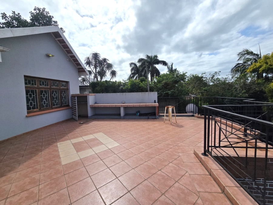 To Let 4 Bedroom Property for Rent in Athlone KwaZulu-Natal
