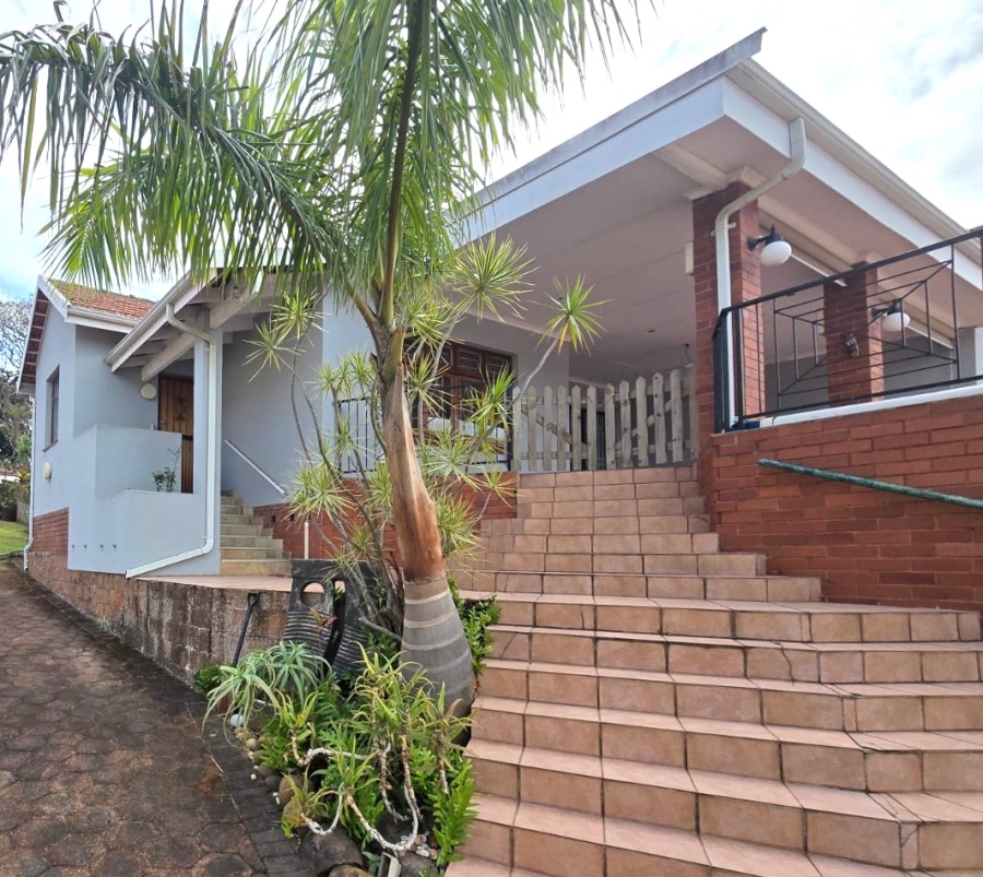 To Let 4 Bedroom Property for Rent in Athlone KwaZulu-Natal