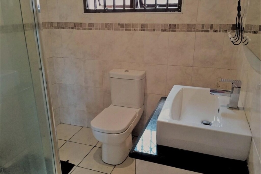5 Bedroom Property for Sale in Reservoir Hills KwaZulu-Natal