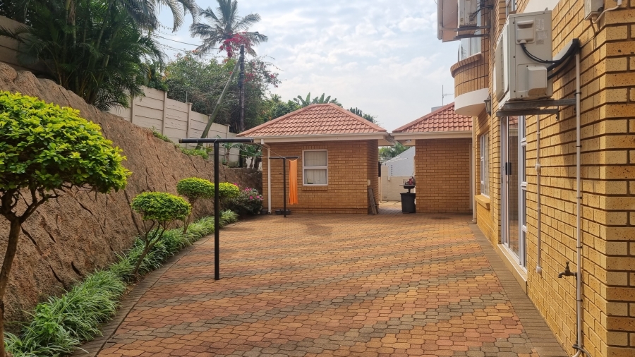 To Let 1 Bedroom Property for Rent in Umhlanga Ridge KwaZulu-Natal