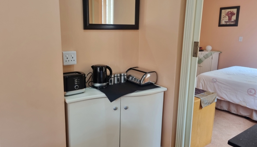 To Let 1 Bedroom Property for Rent in Umhlanga Ridge KwaZulu-Natal