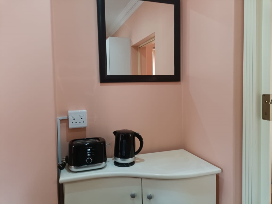 To Let 1 Bedroom Property for Rent in Umhlanga Ridge KwaZulu-Natal