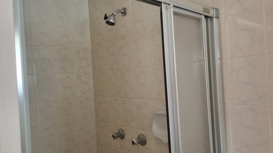 To Let 1 Bedroom Property for Rent in Umhlanga Ridge KwaZulu-Natal