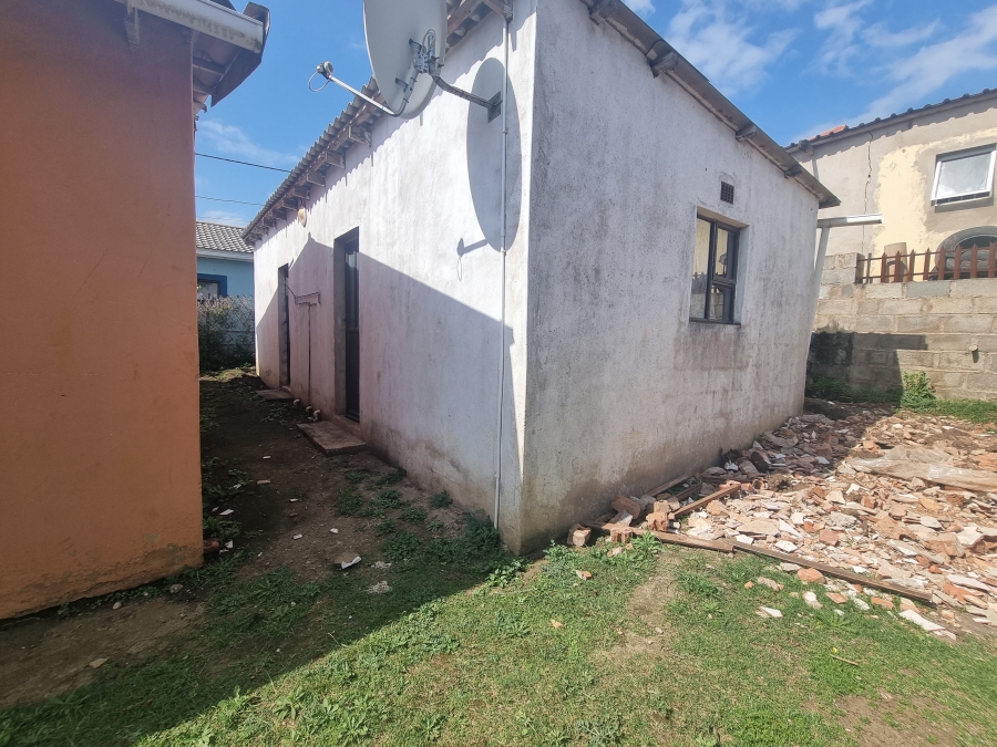 7 Bedroom Property for Sale in Ngwelezana KwaZulu-Natal