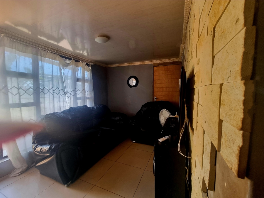 2 Bedroom Property for Sale in Umhlathuze KwaZulu-Natal