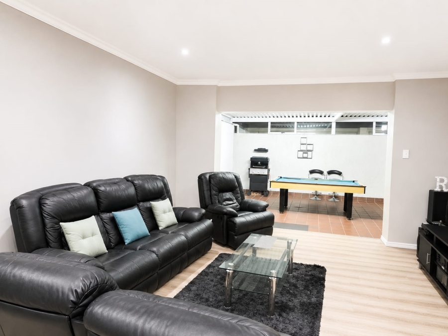 2 Bedroom Property for Sale in Umhlanga Ridge KwaZulu-Natal
