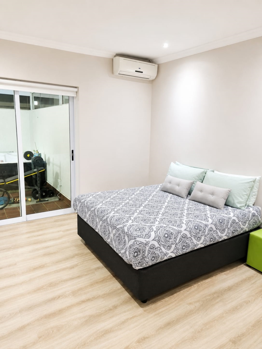 2 Bedroom Property for Sale in Umhlanga Ridge KwaZulu-Natal
