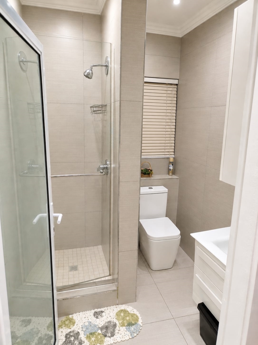 2 Bedroom Property for Sale in Umhlanga Ridge KwaZulu-Natal