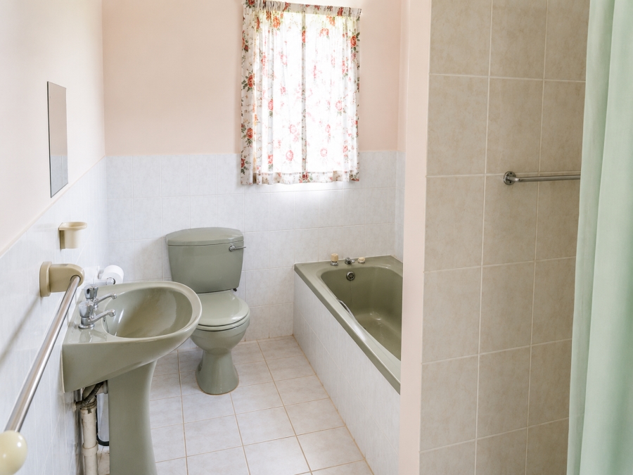 To Let 1 Bedroom Property for Rent in Amanzimtoti KwaZulu-Natal