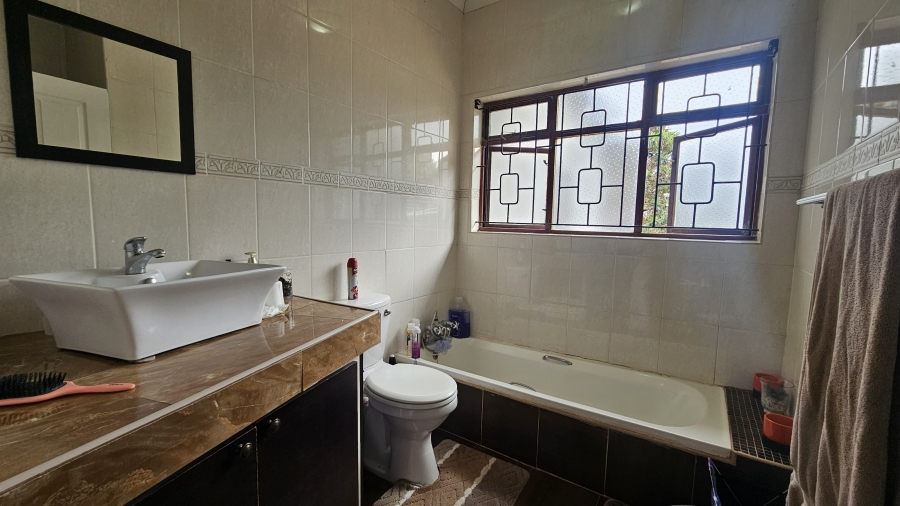 4 Bedroom Property for Sale in Sheffield Beach KwaZulu-Natal
