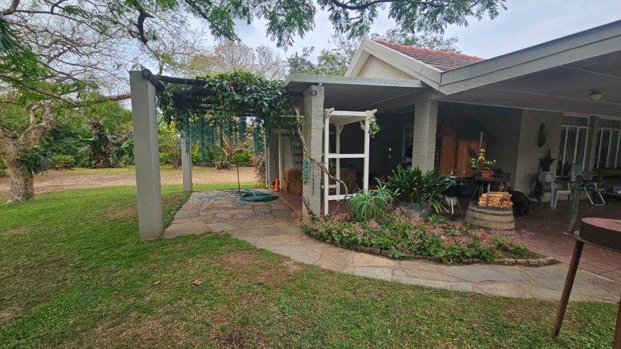 10 Bedroom Property for Sale in Sandfield KwaZulu-Natal