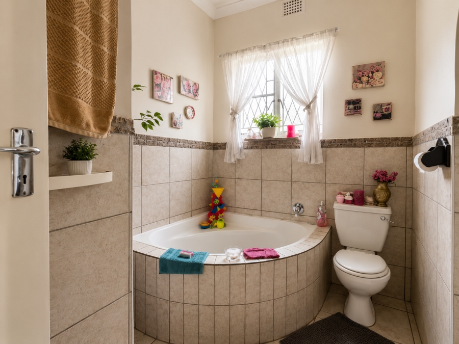 10 Bedroom Property for Sale in Sandfield KwaZulu-Natal