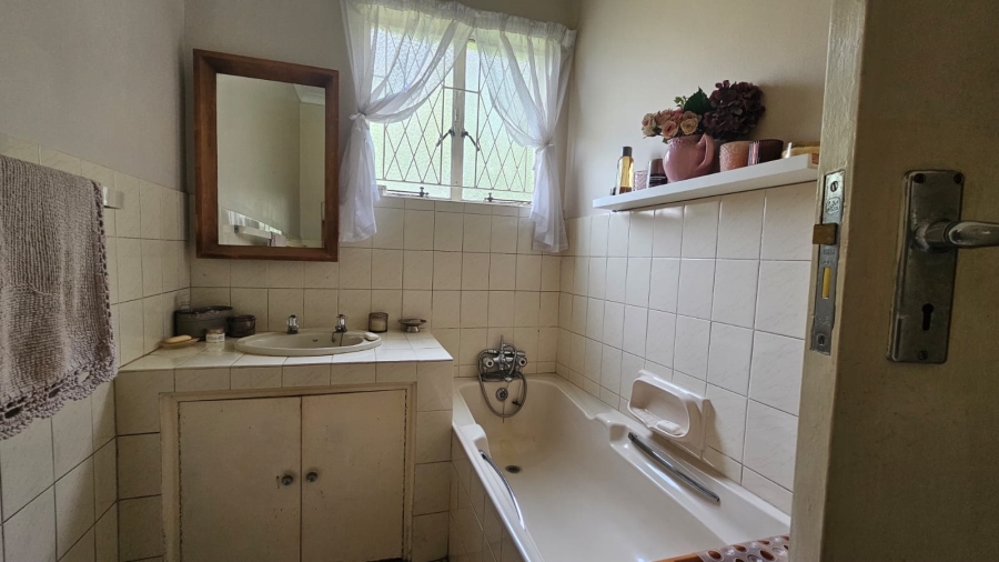 10 Bedroom Property for Sale in Sandfield KwaZulu-Natal